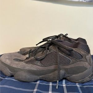 Yeezy 500